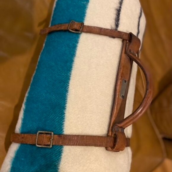 Vintage Hudson Bay 4-point Camp Blanket 100% Wool Made in England Rustic Decor - Picture 9 of 9